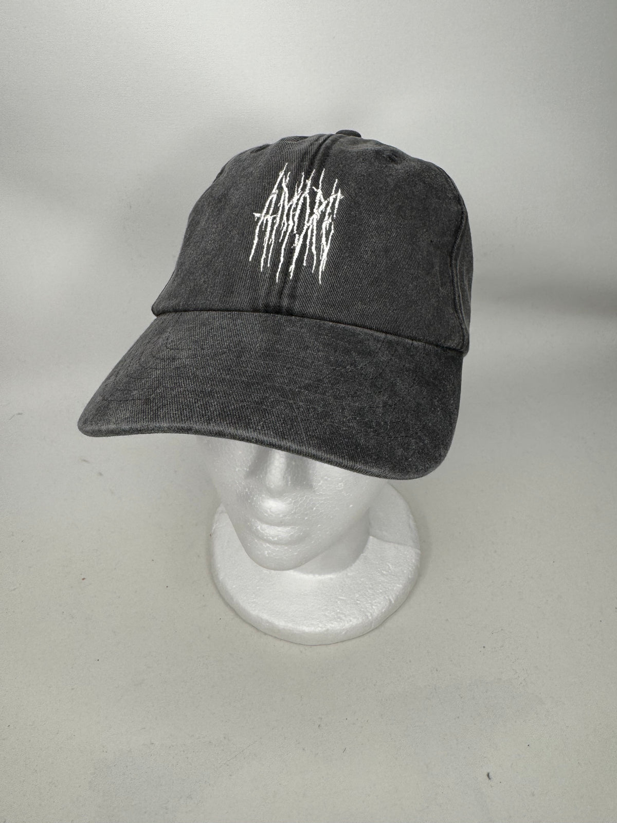 frieden Amore Cap White on washed Black